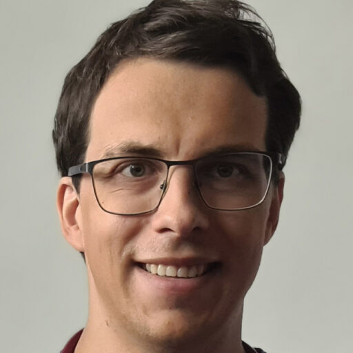 Dr Piotr Barszczewski